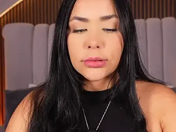 Stripchat Live Porn of emperatriz_reyes