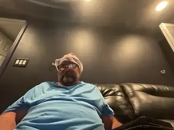 Stripchat Watch Live Sex Cams of 13B_MasterGunner