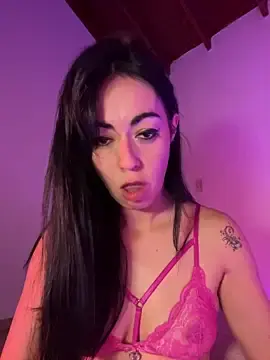Stripchat Nude Webcam of BrattyYani