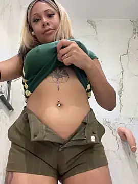Stripchat Sex Cam of HaileyDiana