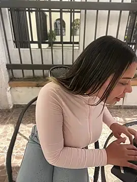 Stripchat Live Sex Cam of AdaPink_