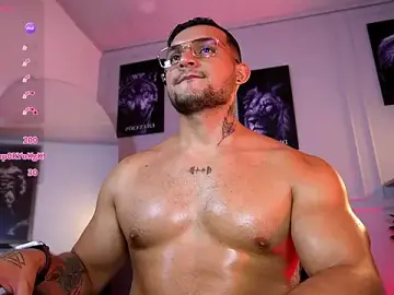 Stripchat Watch Live Sex Cams of Marco_Vega