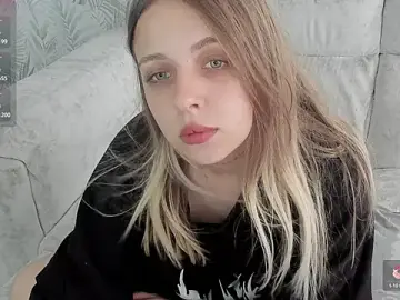 Stripchat Adult Webcam of Alice_Halle