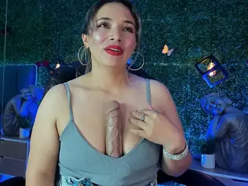 Stripchat Adult Webcam of Kiaraa88