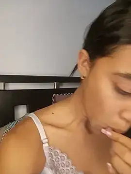 Stripchat Free Porn Cam of Zoe_Sweett18