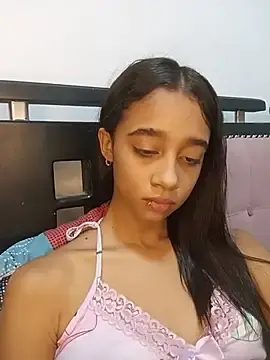 Stripchat Sex Cam of Zoe_Sweett18