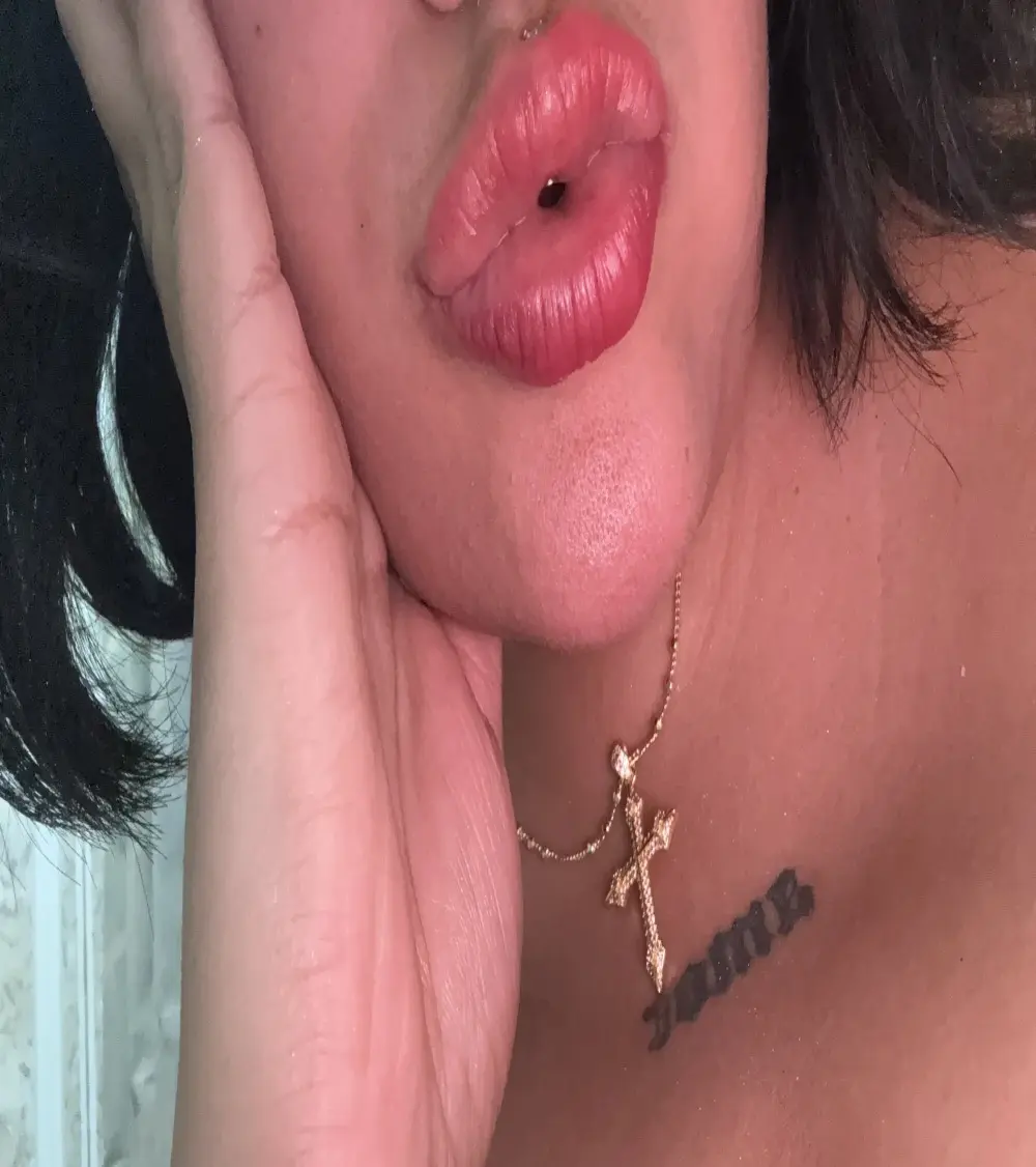 Nailealipsglossy