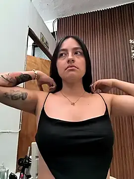 Stripchat Watch Live Sex Cams of SophiCastro09_