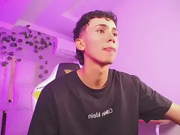 Stripchat Live Porn of Dylan_blue_