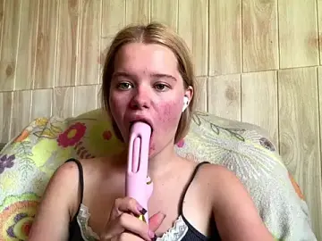 Stripchat Free Porn Cam of Malinwitch