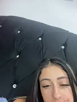 Stripchat Live Sex Cam of sol_evanss_