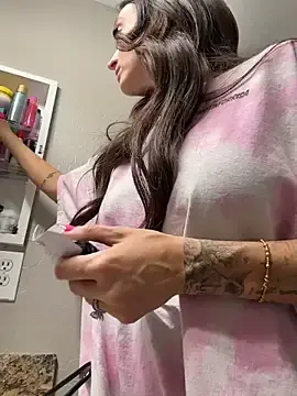 Stripchat Free Porn Cam of Kate-Paul