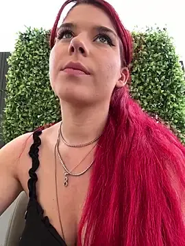 Stripchat Sex Cam of RiriRoseey