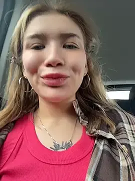Stripchat Adult Webcam of FlashTitsRoyal