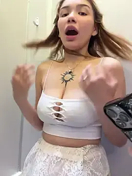 Stripchat Sex Chat of FlashTitsRoyal