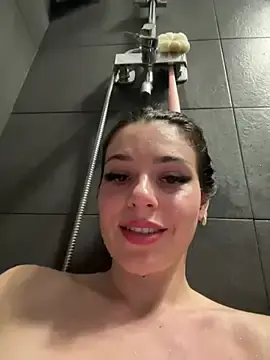 Stripchat Live Sex Cam of RedAssHottie