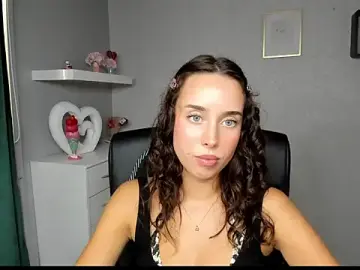 Stripchat Live Sex Cam of AdeleSolo
