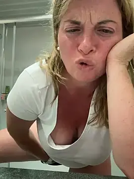 Stripchat Adult Webcam of Lombada
