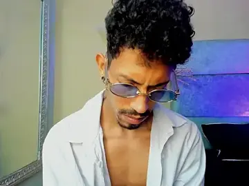 Stripchat Sex Chat of NoaahTylor