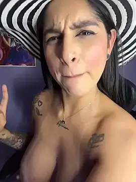 Stripchat Nude Webcam of charlotte_stevenss_