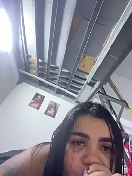 Stripchat Free Live Porn of MorenaCariok