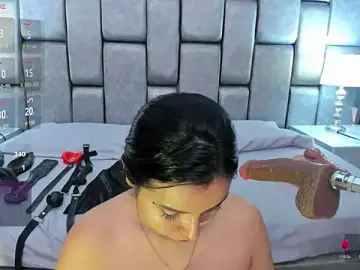 Stripchat Free Porn Cam of AniEvans_