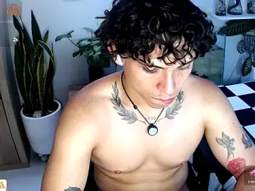 Stripchat Adult Webcams of Magnuz_Col