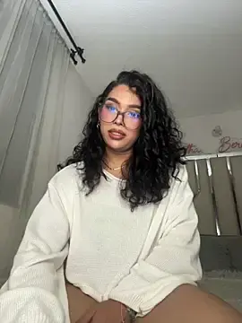 Stripchat Sex Chat of Samantha_Bernardo