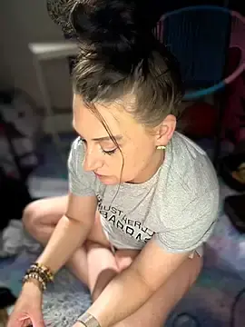 Stripchat Live Sex Cam of Jennybootyjones