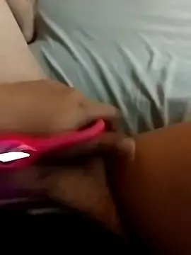 Stripchat Free Live Porn of MarochienneAnissa