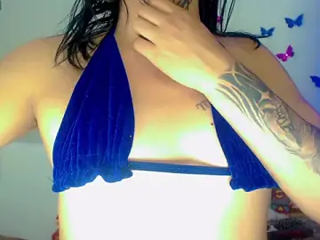 Stripchat Nude Webcam of Perla_Hotcortes