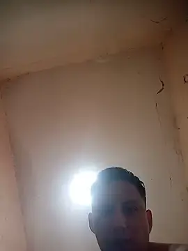 Stripchat Live Sex Cam of LuisMex1998
