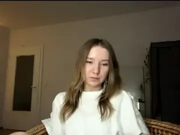 Stripchat Nude Webcam of smalllisa