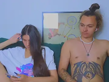 Stripchat Live Sex Cam of do_u_know_them