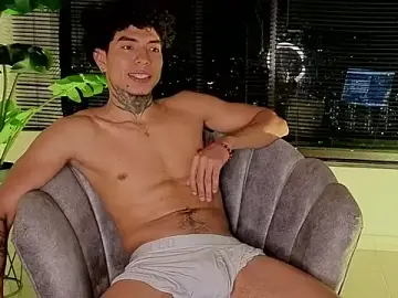 Stripchat Adult Webcam of Big_mike_e