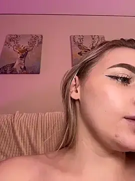 Stripchat Nude Webcam of HugeBoobsAlice