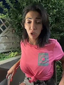 Stripchat Nude Webcam of Yasmiinee