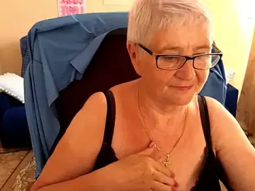 Stripchat Free Porn Cam of Sandra_Snowflake
