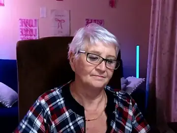 Stripchat Live Porn of Sandra_Snowflake