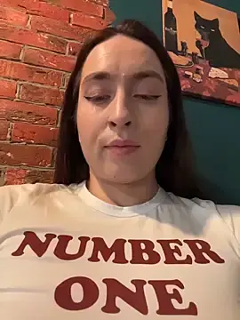 Stripchat Free Porn Cam of Holly_Play
