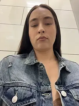 Stripchat Sex Chat of Holly_Play