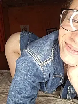 Stripchat Live Sex Cam of PocaHontas2026
