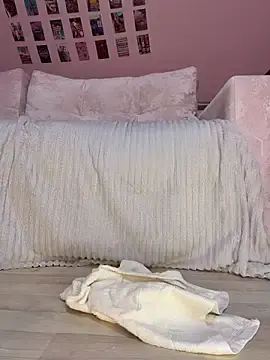Stripchat Free Porn Cam of Rinamay_