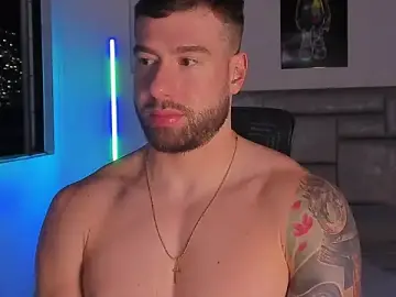 Stripchat Best Webcam of paul_rogerr