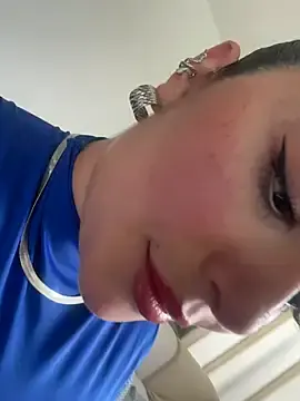 Stripchat Free Porn Cam of sukhakunis1