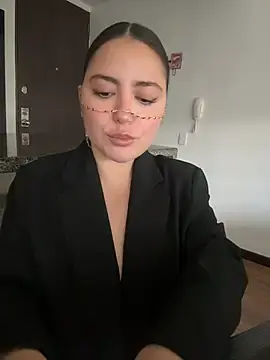 Stripchat Live Sex Cam of sukhakunis1