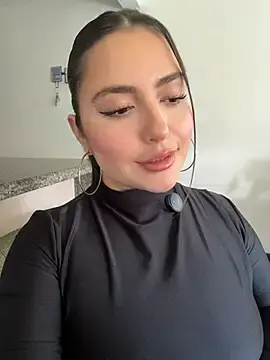 Stripchat Free Porn Cam of sukhakunis1