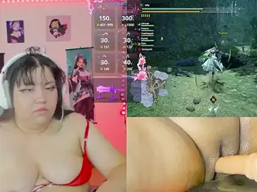 Stripchat Best Webcam of crystal7u7
