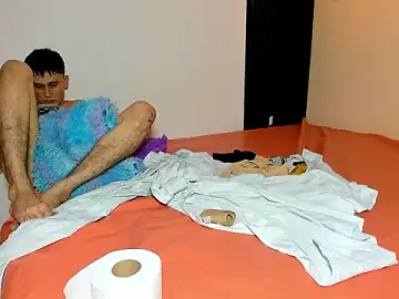 Stripchat Live Porn of submissive_extremee