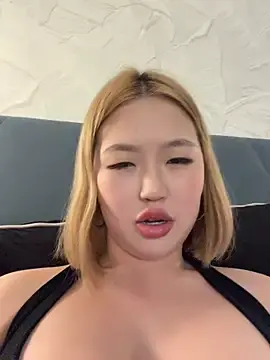 Stripchat Adult Webcam of Aiko_Yumi